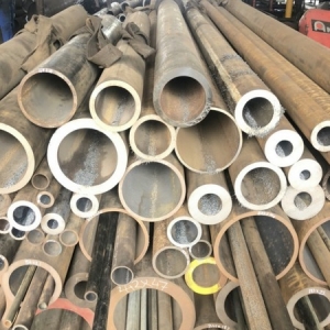 Ống đúc Phi 10.3, DN6, 1/8 INCH